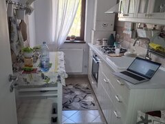 Grand Arena Garsoniera noua, particular